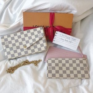 AUTHENTIC Louis Vuitton Pochette Felicie